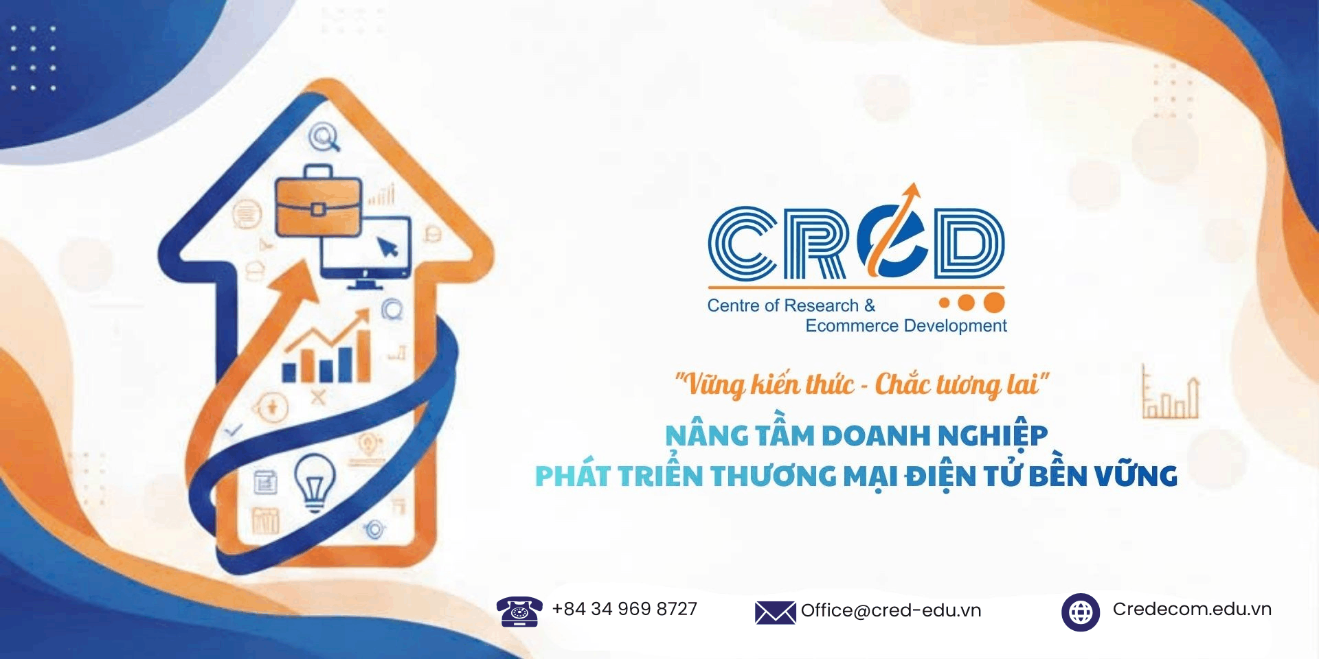 Nhóm bạn trẻ chuyên nghiệp đang làm việc