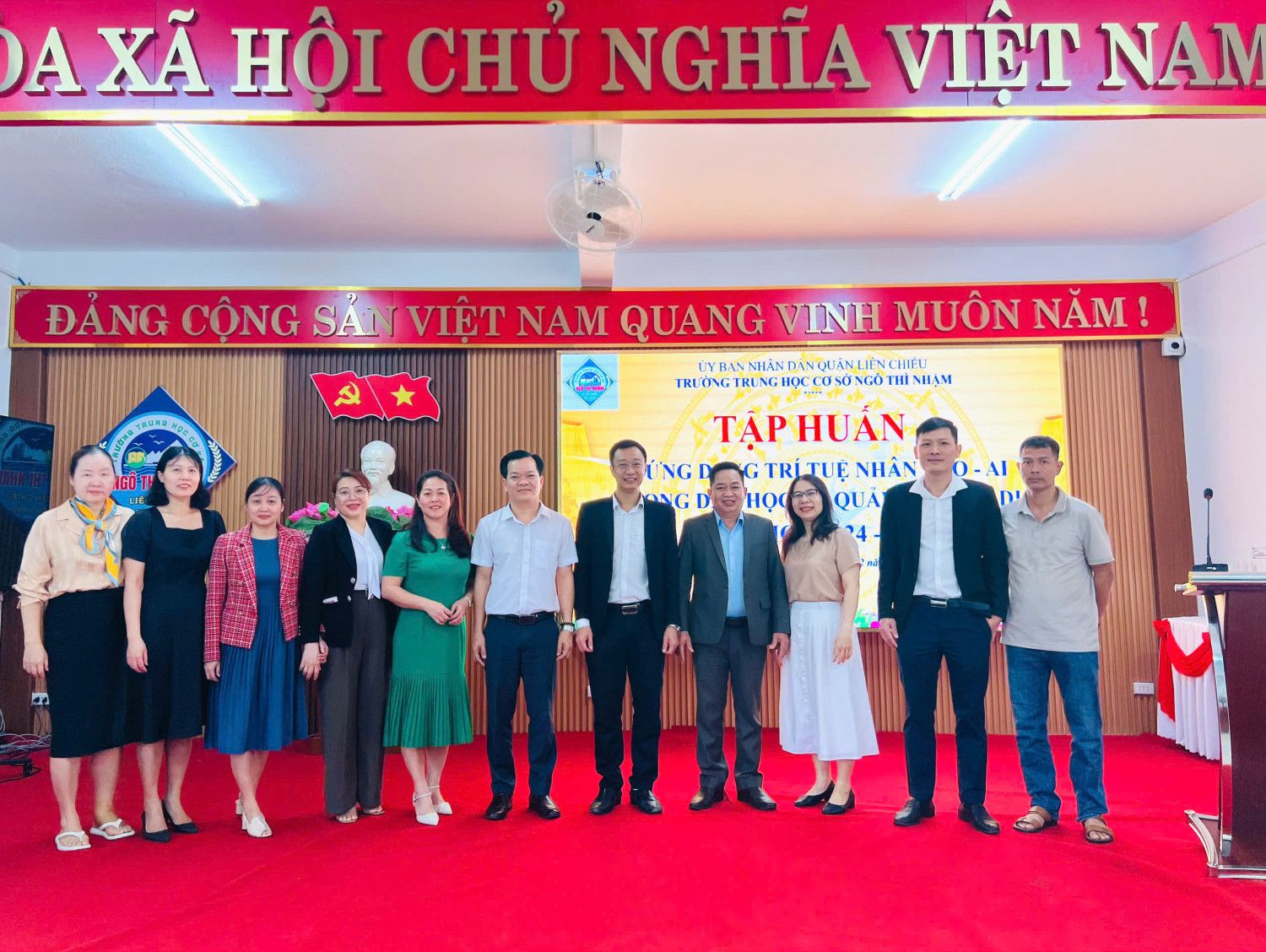 Tập huấn ứng dụng trí tuệ nhân tạo (AI) trong công tác giảng dạy và quản lý giáo dục tại Trường THCS