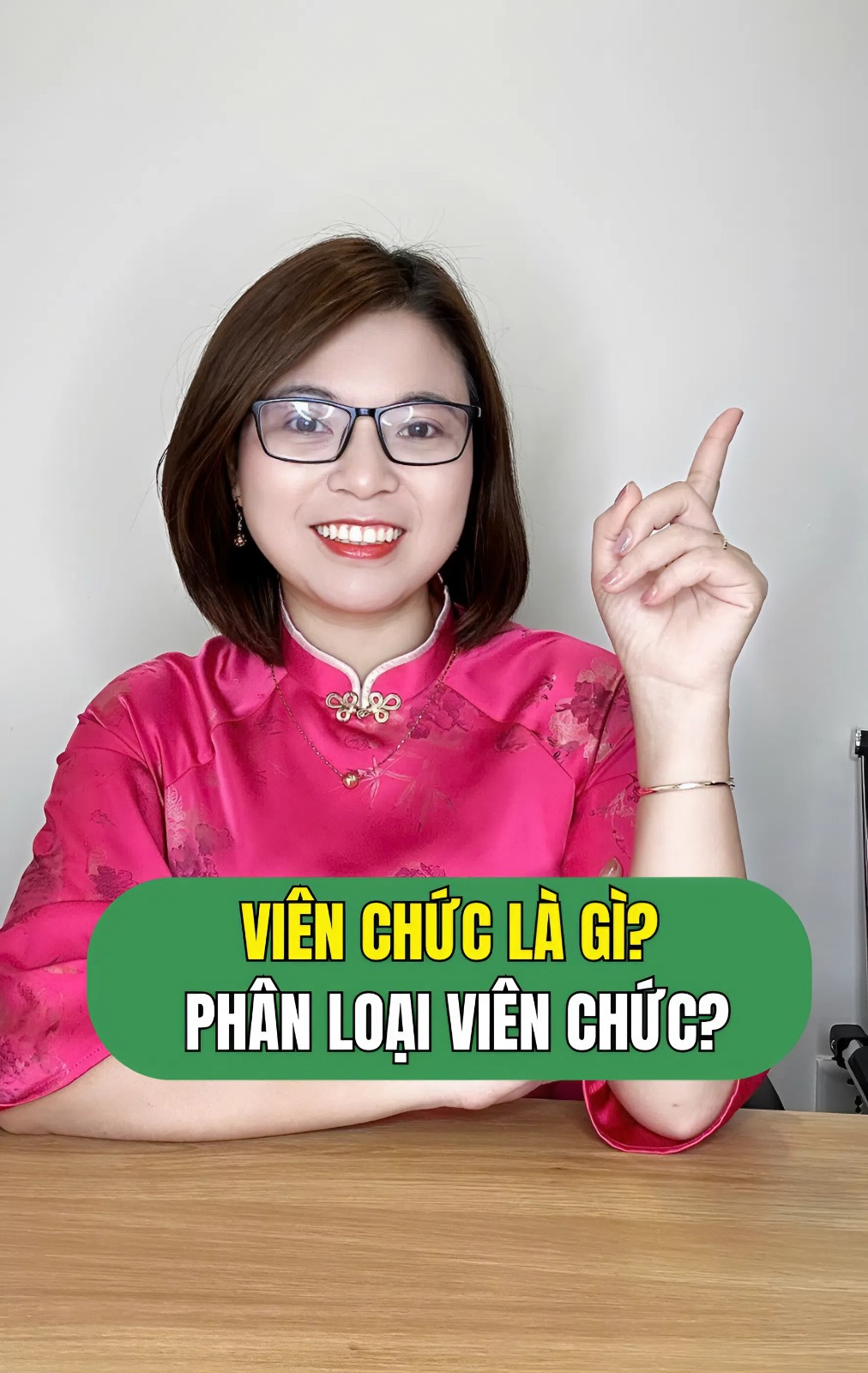 Vi&ecirc;n chức l&agrave; g&igrave; Vi&ecirc;n chức được ph&acirc;n loại như thế n&agrave;o?