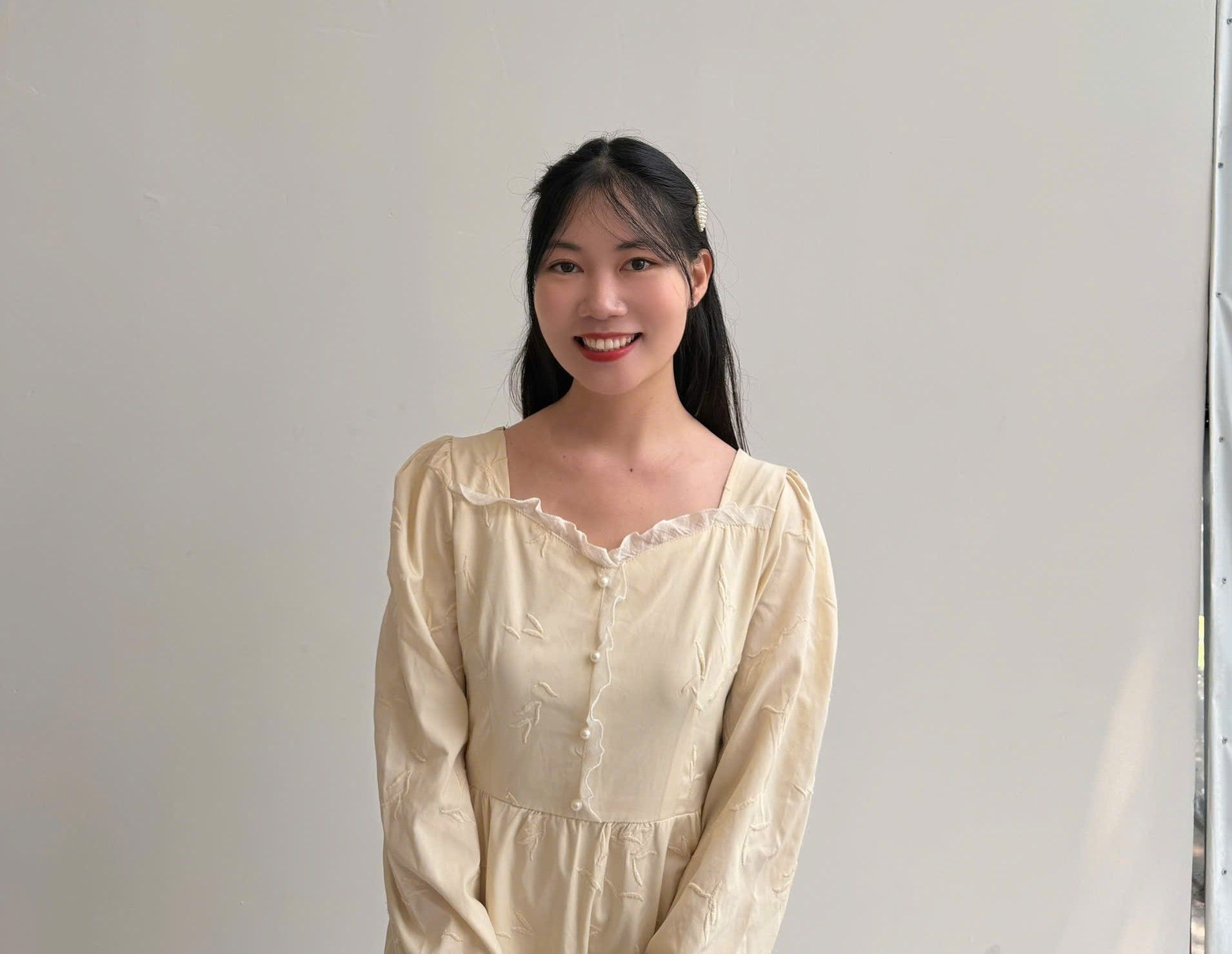 Cô Nhung Trần