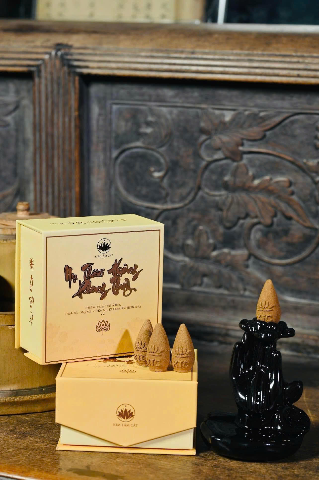 (10) Sản phẩm: Bột - nụ thần hương