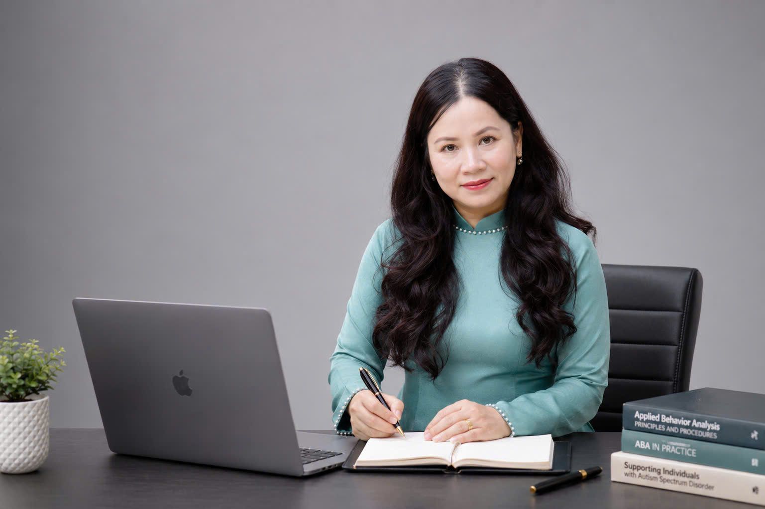 Giới thiệu về Chuyên gia