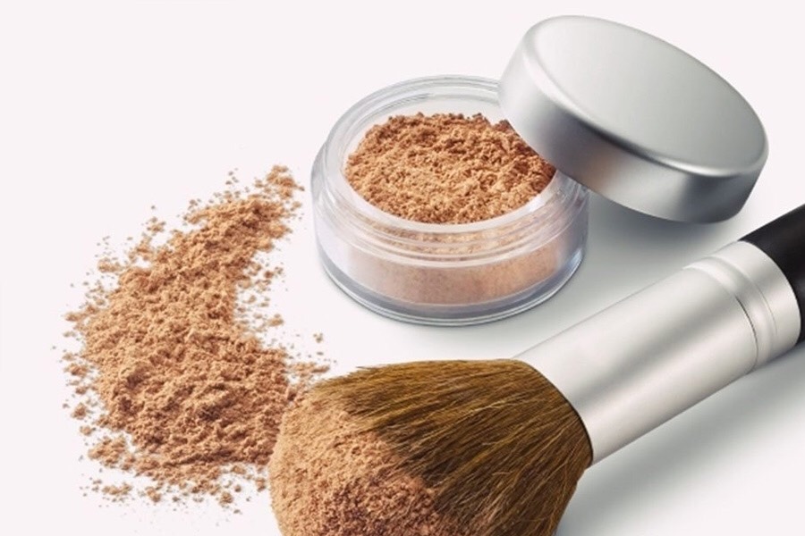 Nên Dùng Phấn Khối Dạng Kem Hay Dạng Bột? Loại Nào Đẹp Hơn