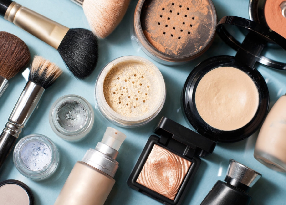 Phấn phủ là gì? Các loại phấn phủ